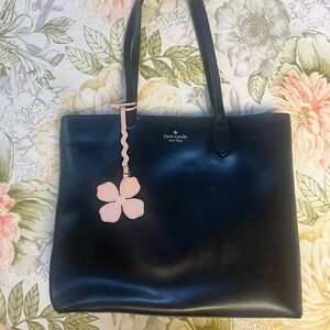 Kate Spade like new carried 3 times!